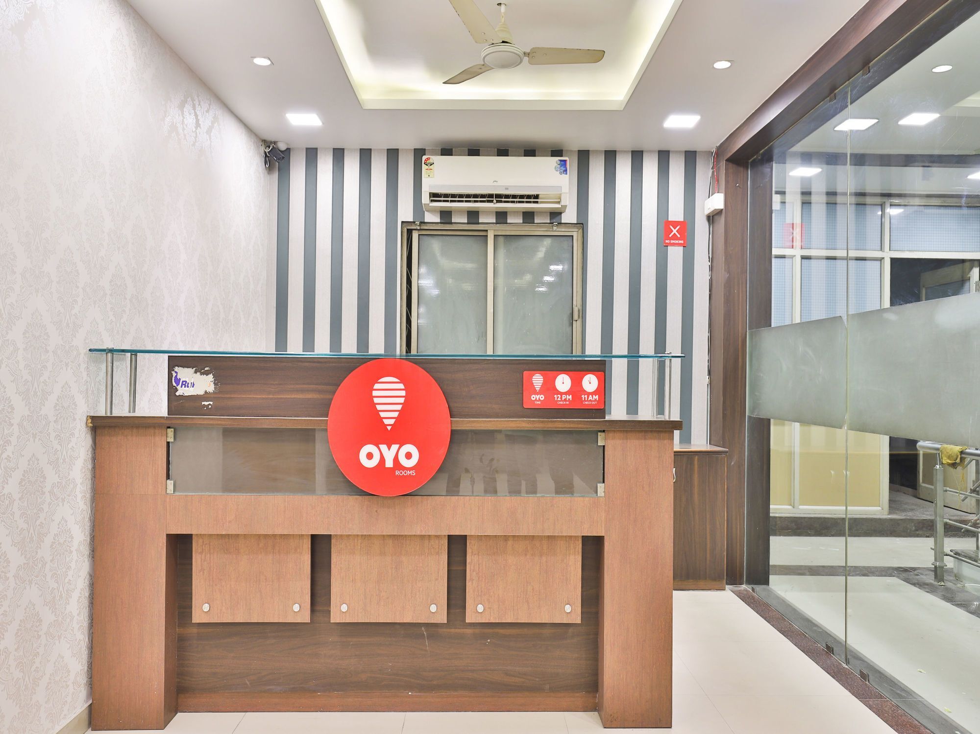 Oyo 6684 Hotel Park Sangam Ахмедабад Экстерьер фото